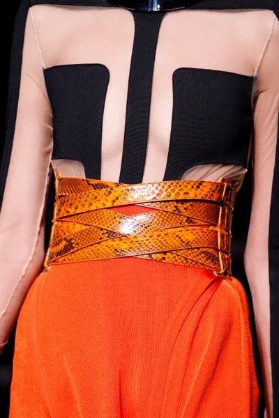 Look 74